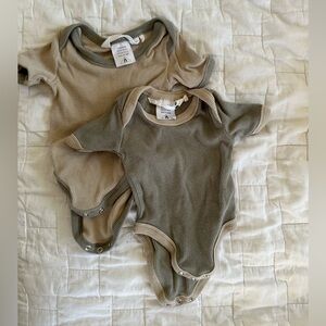 Susukoshi NB and 0-3m onsie bundle
